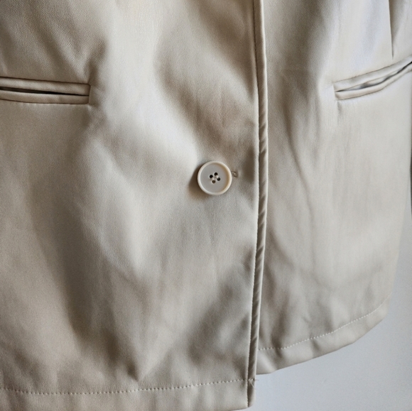 Faux Leather Blazer NWT - Picture 4 of 5